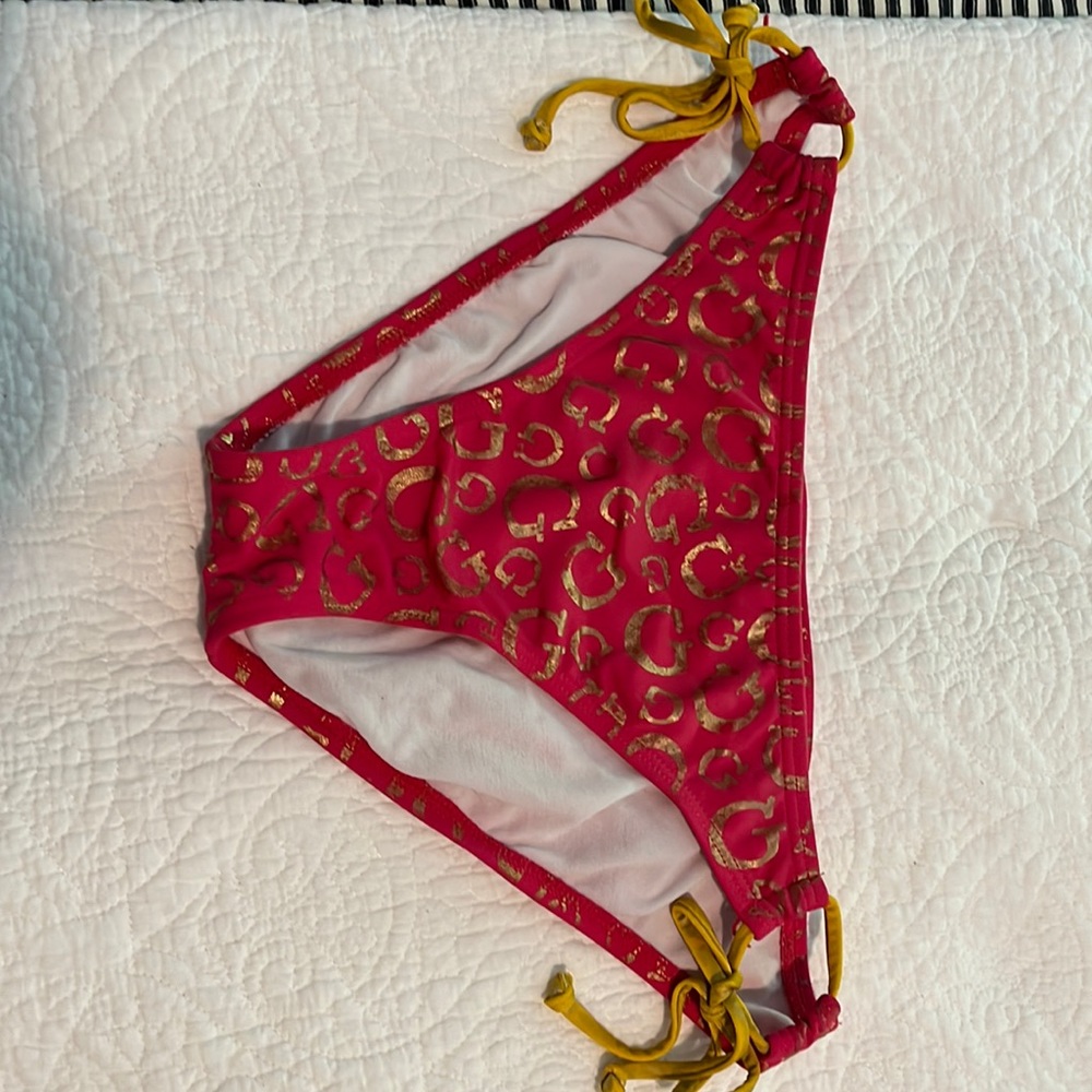 Guess bikini bottom